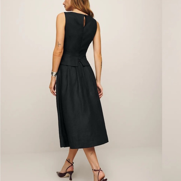 Reformation Moya Linen Two Piece - Picture 2 of 4